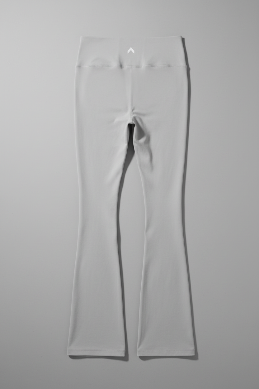 Light gray pants - back view seamless